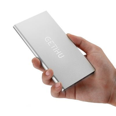 2017 Shenzhen OEM best business gift dual USB portable emergency power banks