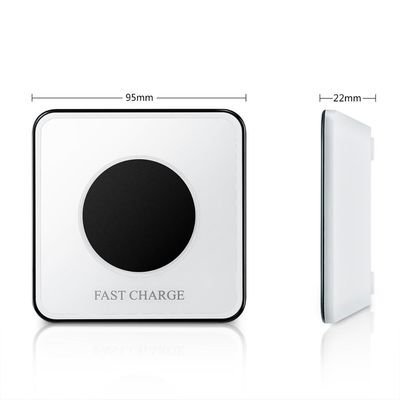 2018 Christmas Promotional Customized Patent Led Desk Lamp with Qi Wireless Charging Pad for xiaomi mi pad 2 for iPhone Xs Max